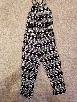 Super cute girls romper size 5 from.old navy like new