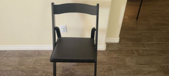 4 wooden chairs