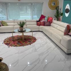 Spacious White Sectional Sofa – Comfortably Seats 7-8