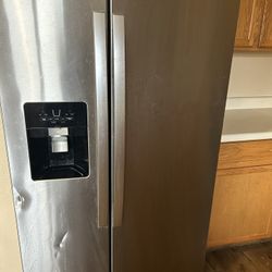 Whirlpool Stainless Steel Fridge And Freezer