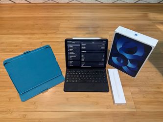 Apple iPad Air (5th Gen) 64GB with 2 Cases and Apple Pencil (2nd Gen)