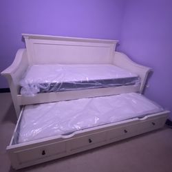 TWIN CAMA / CÓMODA / ESCRITORIO / GAUETERO
