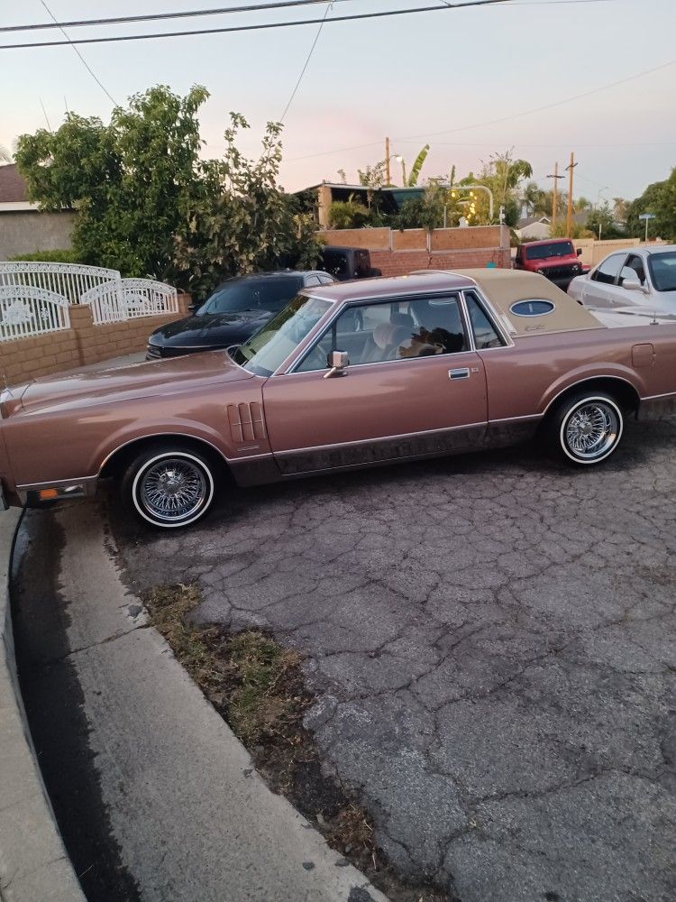 1982 Lincoln Continental
