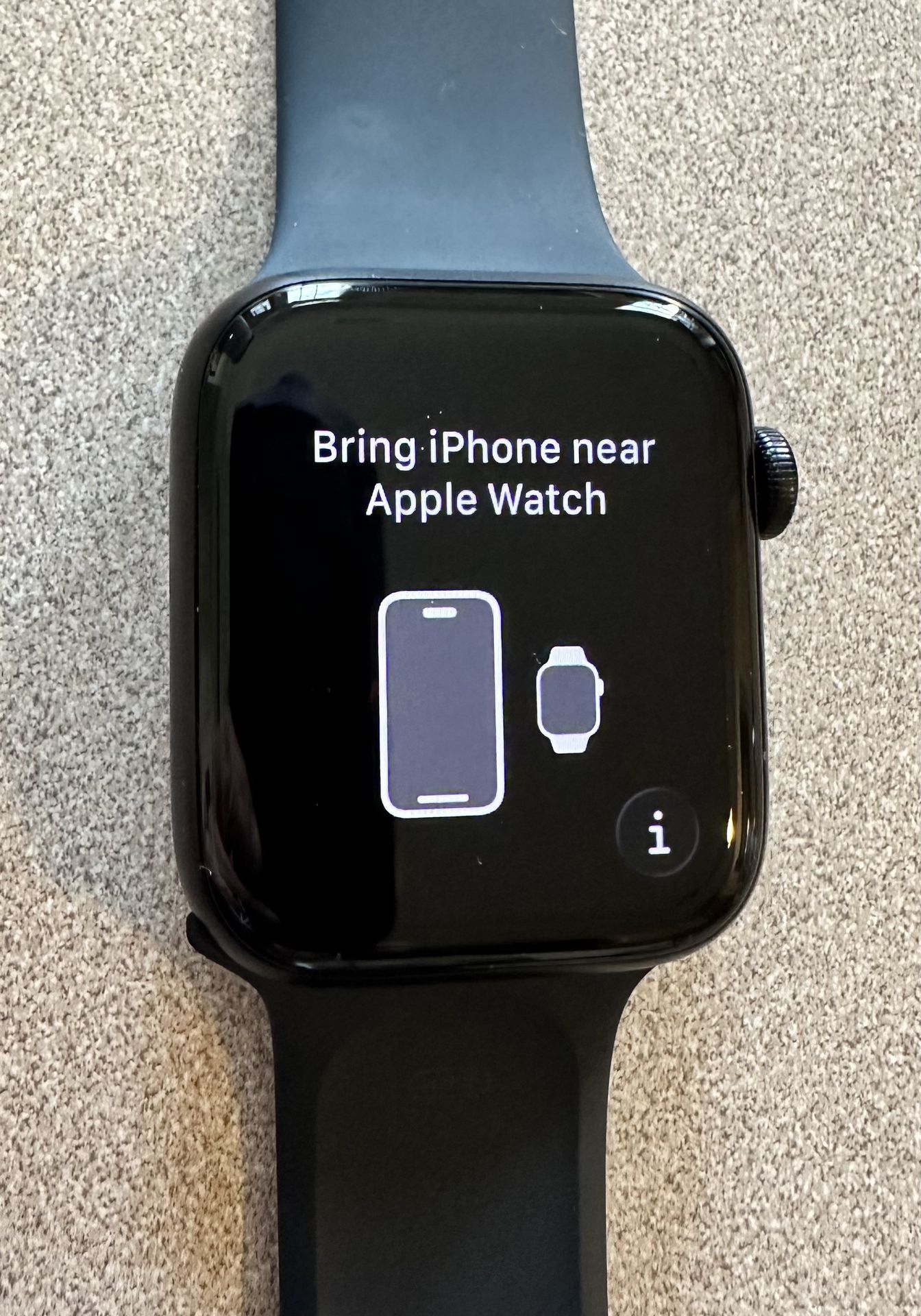 Apple Watch SE 44mm – Like New