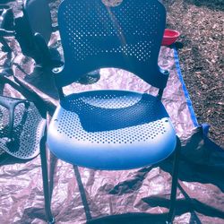 Herman Miller Office Seating Lot - 14 Chairs (Mirra & Caper)