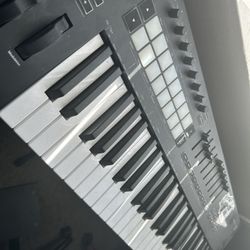 Novation Launch Key 49 MiDi Keyboard 