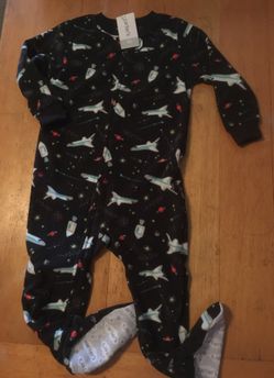 Carters boys 2T fleece footed space pajamas NEW