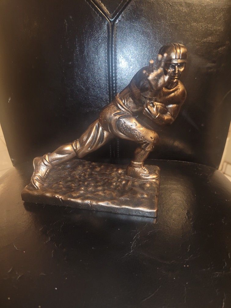 1986 VINNY TESTAVERDI REPLICA HEISMAN TROPHY