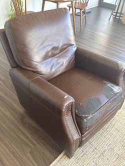 FREE- Recliner