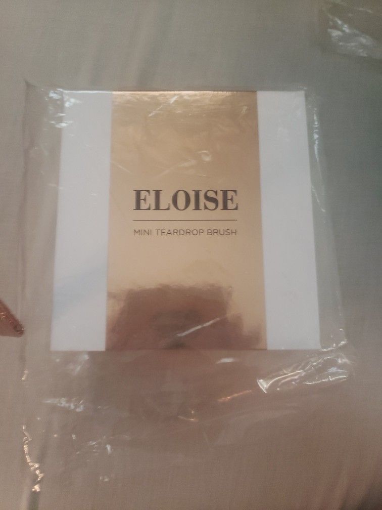 Rose Gold Tear Drop Brush