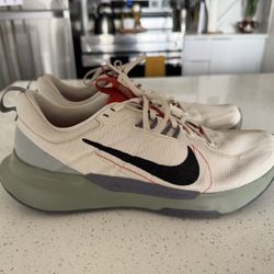 Nike Juniper Trail 2