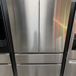 LG 4 Door Refrigerator - Full Size 29 Cu
