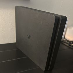 PlayStation  PS4 1TB/ Trade For iPad Or Tablet 