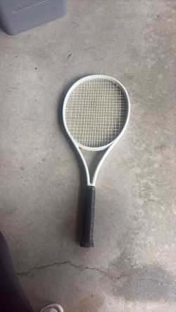 Wilson Shift Tennis Racquet