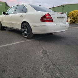 Parts 2007 MERCEDES-BENZ E350 