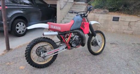 YZ250