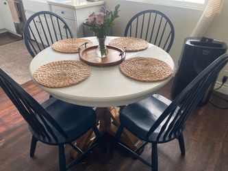 Ethan Allen dining chairs 4 with table