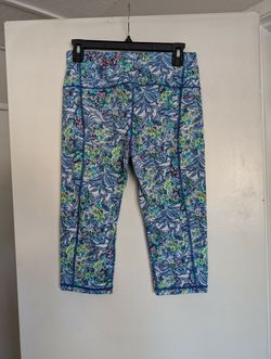 VS Blue Tropical Floral Print Capri Leggings