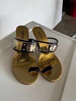 Michael Kors woman sandal size 8