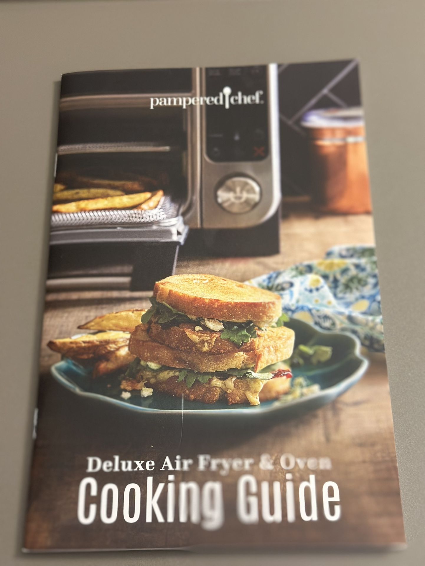 Pampered Chef Deluxe Air Fryer & Oven