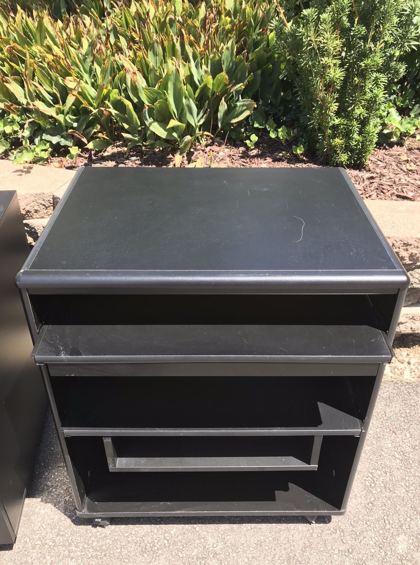 3 drawer lot 2 Deep door filing & 1 Open Faced Computer Desk