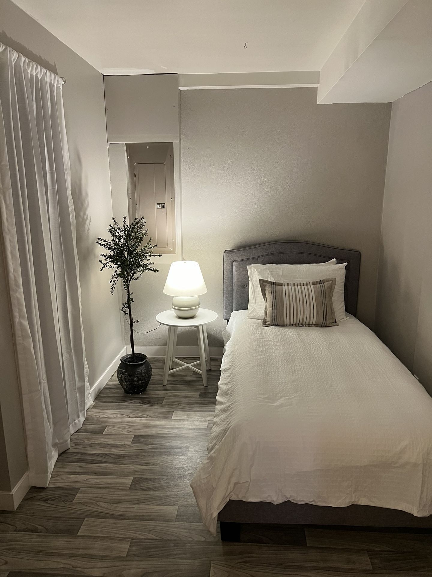 Twin Bed