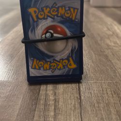 Random Pokémon Cards