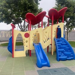 Playground , Delivery And Installation 