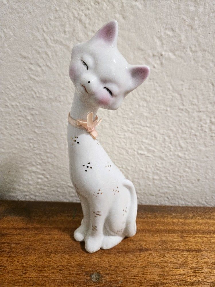 PENDING SALE 1960s/70s Ceramic Cat Figurine