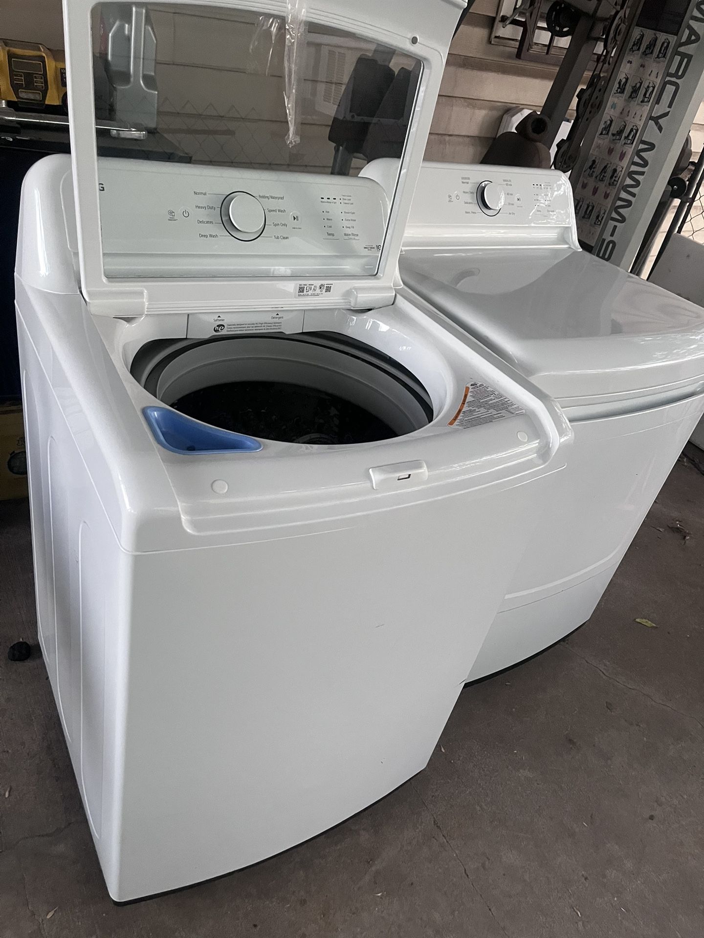LG Washer And Dryer 