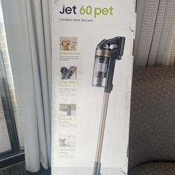 SAMSUNG Jet 60 Pet Cordless Stick Vacuum (Brandnew/Unopened)