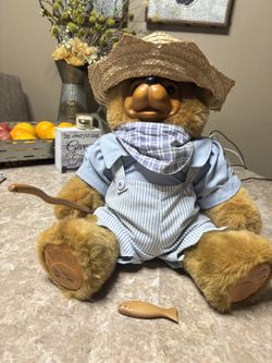 Tom Sawyer Wood Bear