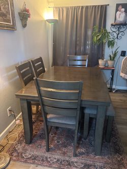 6 Table chair set