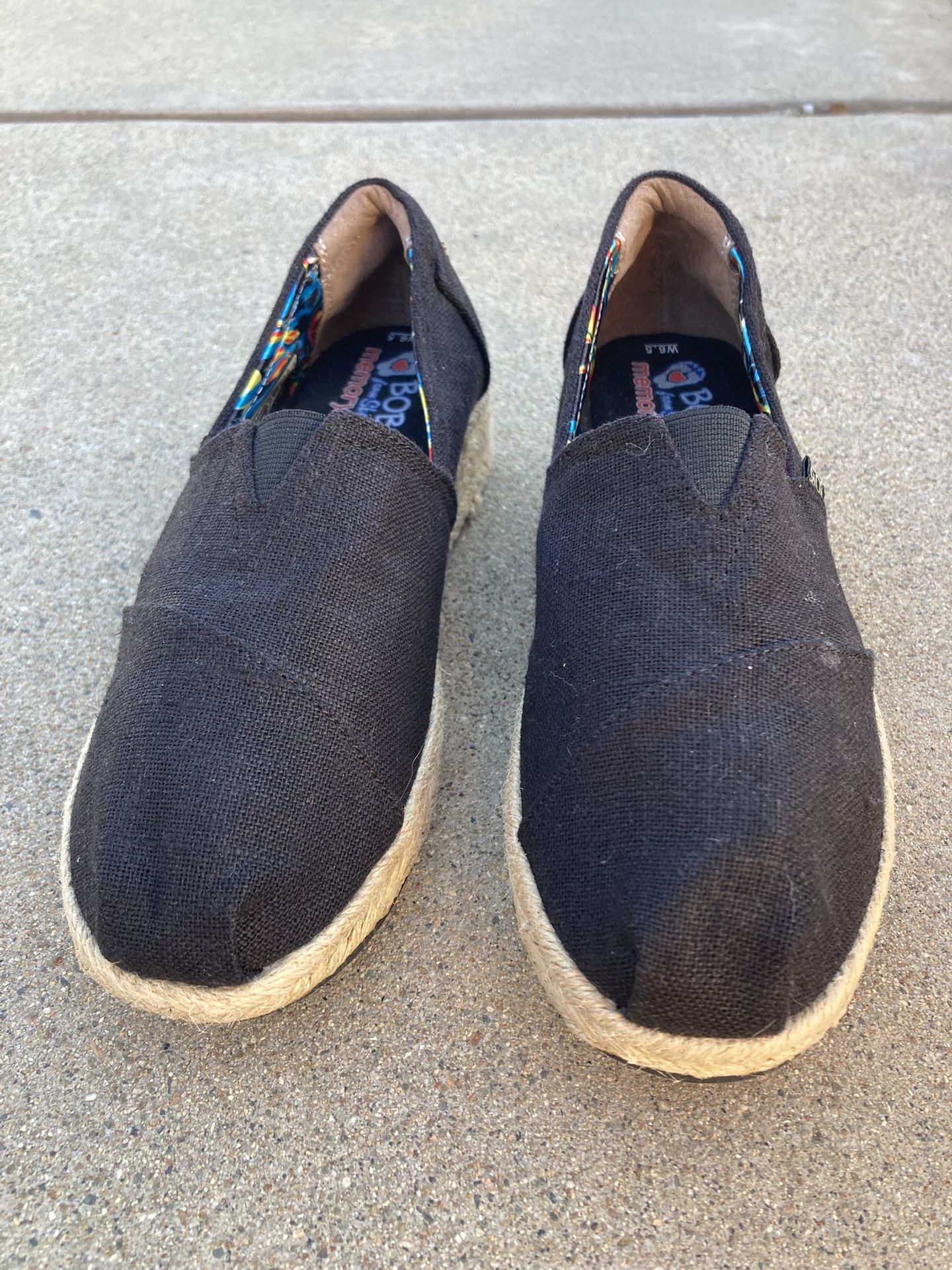 Slip On Bob’s From Skechers W6.5