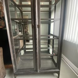 Hekman Display Case