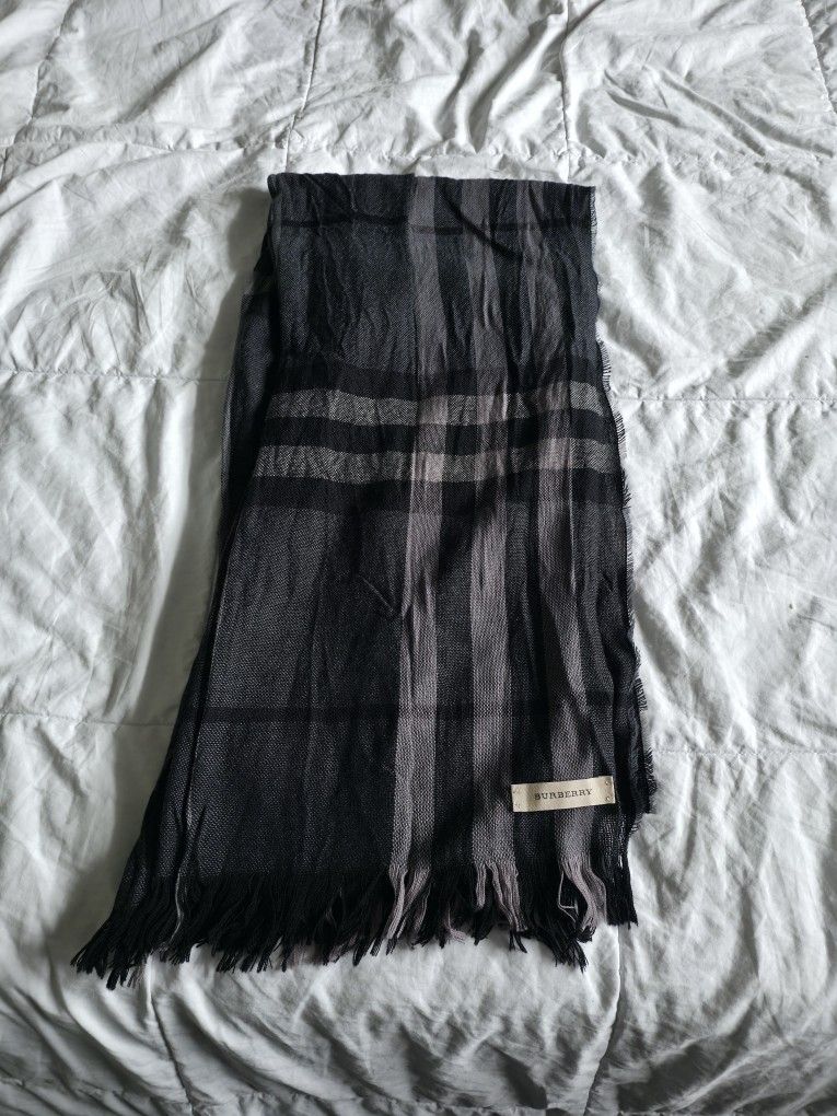 Burberry Unisex Scarf