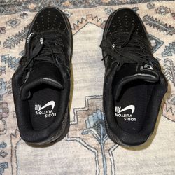 Louis Vuitton Shoes with receipt Size 7.5