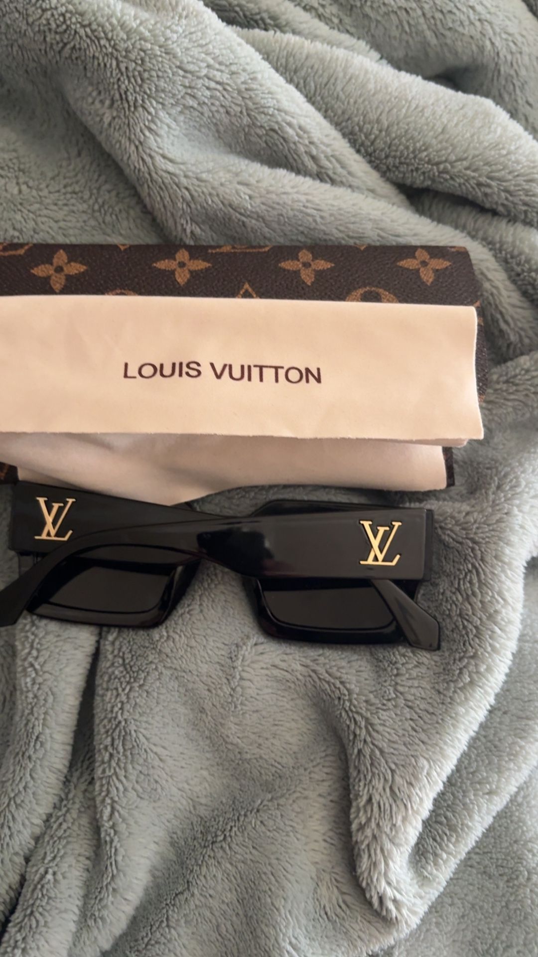 Louie V Glasses