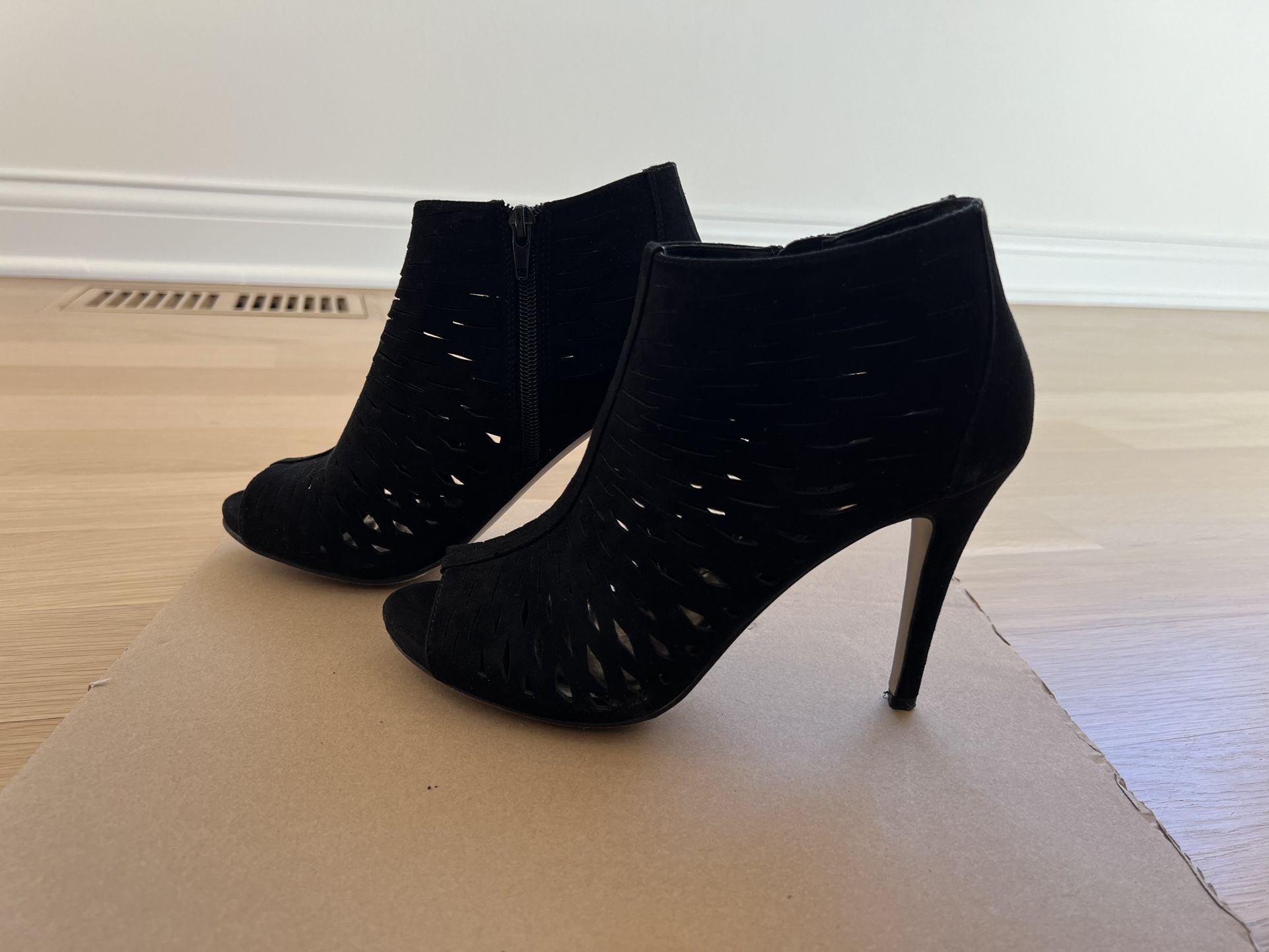 Madden Girl Women's Black Heels Size 8