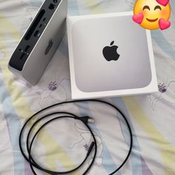 Apple Mac mini Desktop M2 8-core CPU 8GB Ram 256GB SSD Like New Computer MacOS 10-core GPU