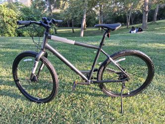 UX-S3 bike by Giant