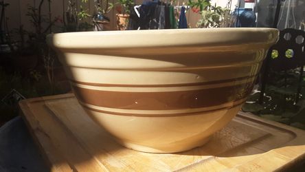 Antique Extra Large Yellow Ware Mixing Bowl With Bands