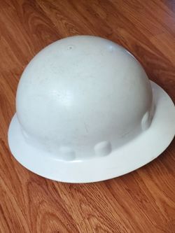 FibreMetal full brim hardhat
