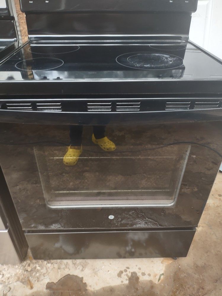 Used General Electric Stove