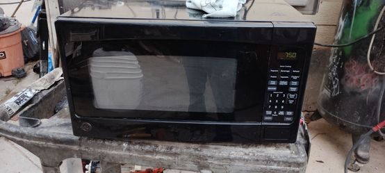 LG Over the range microwave