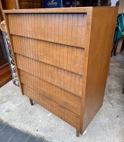 1960s Mid Century Modern Walnut 5 Drawer Tall Dresser