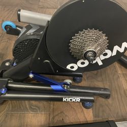Wahoo Kickr Smart Indoor Cycling Trainer 