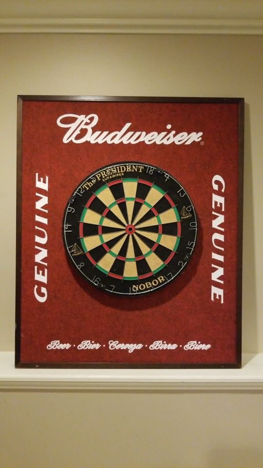 Large vintage Budweiser dart board