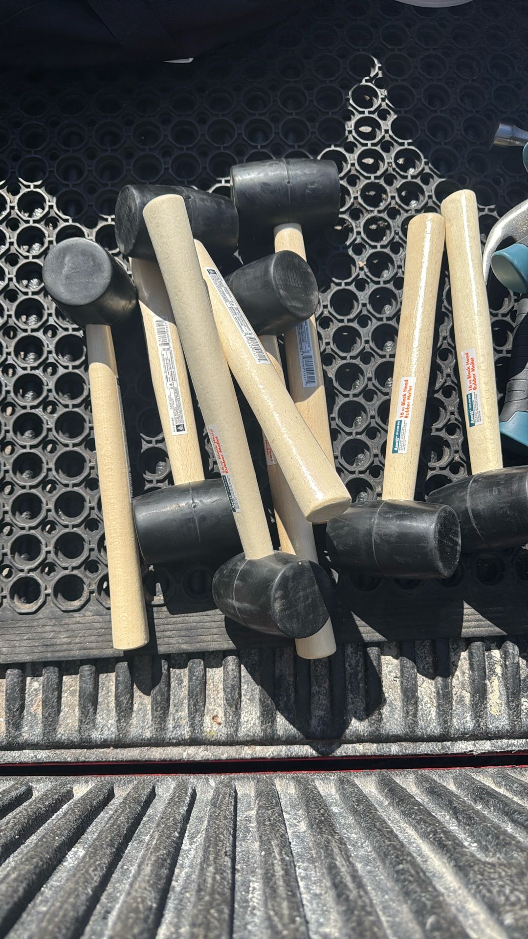 16 Ounce Rubber Mallet