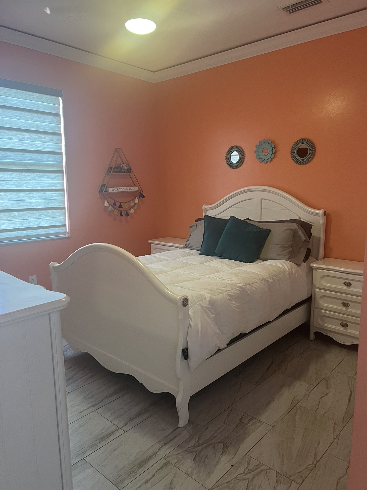 Full Size Bedroom Set